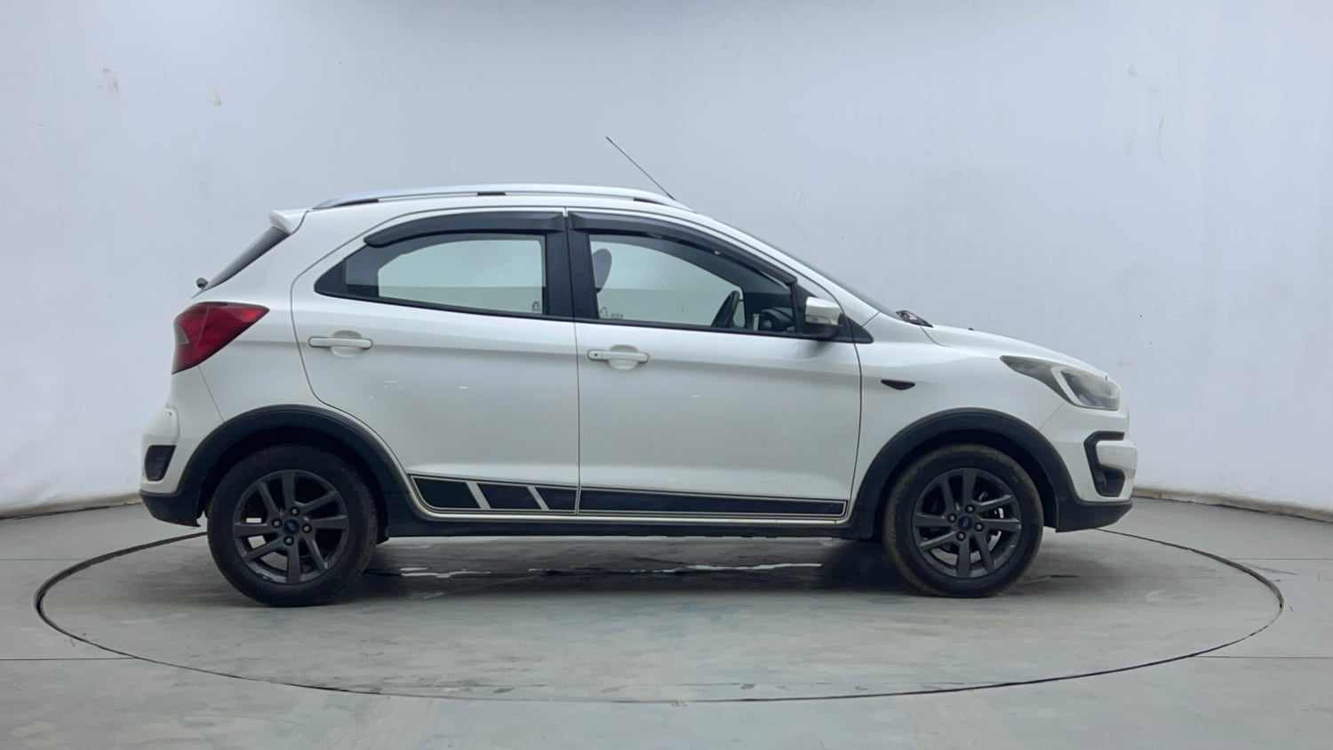 Used 2020 Ford Freestyle Titanium Plus 1.2 Ti-VCT Petrol Manual exterior RIGHT SIDE VIEW