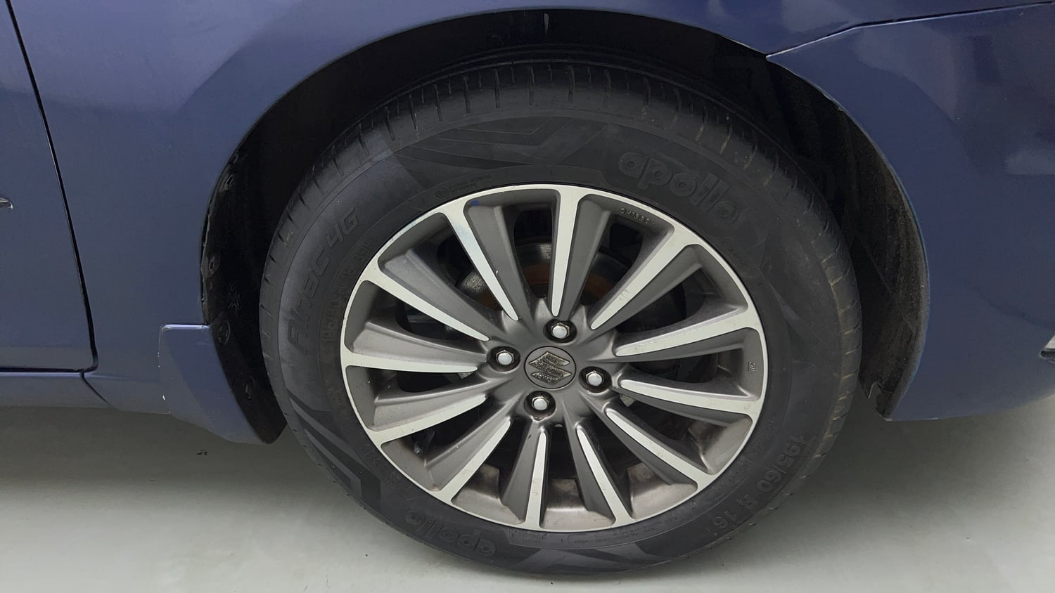 Used 2020 Maruti Suzuki Ciaz Alpha Hybrid 1.5 Petrol Manual tyres RIGHT FRONT TYRE RIM VIEW