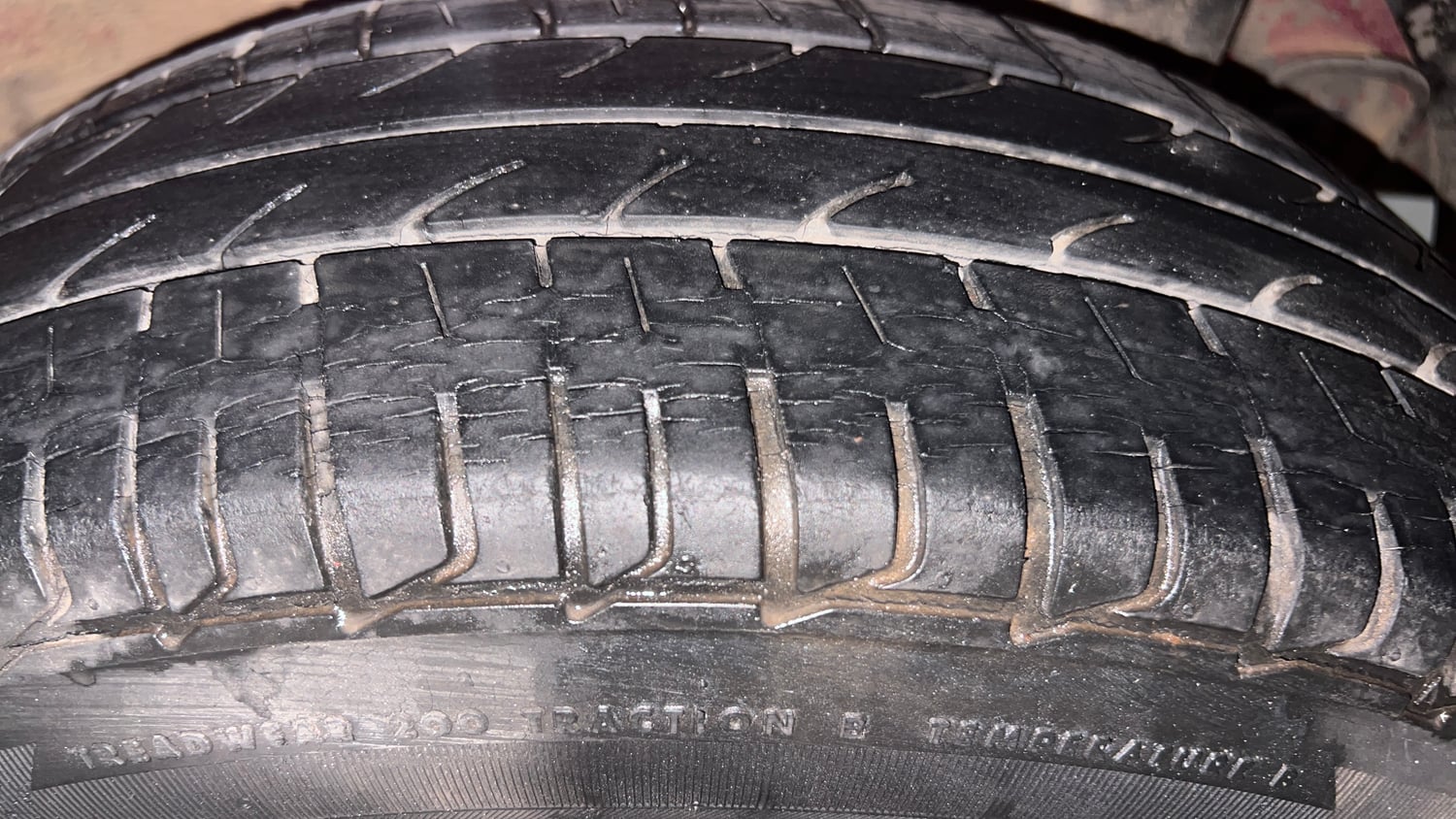 Used 2017 Hyundai Elite i20 Magna Executive 1.2 Petrol Manual tyres LEFT REAR TYRE TREAD VIEW