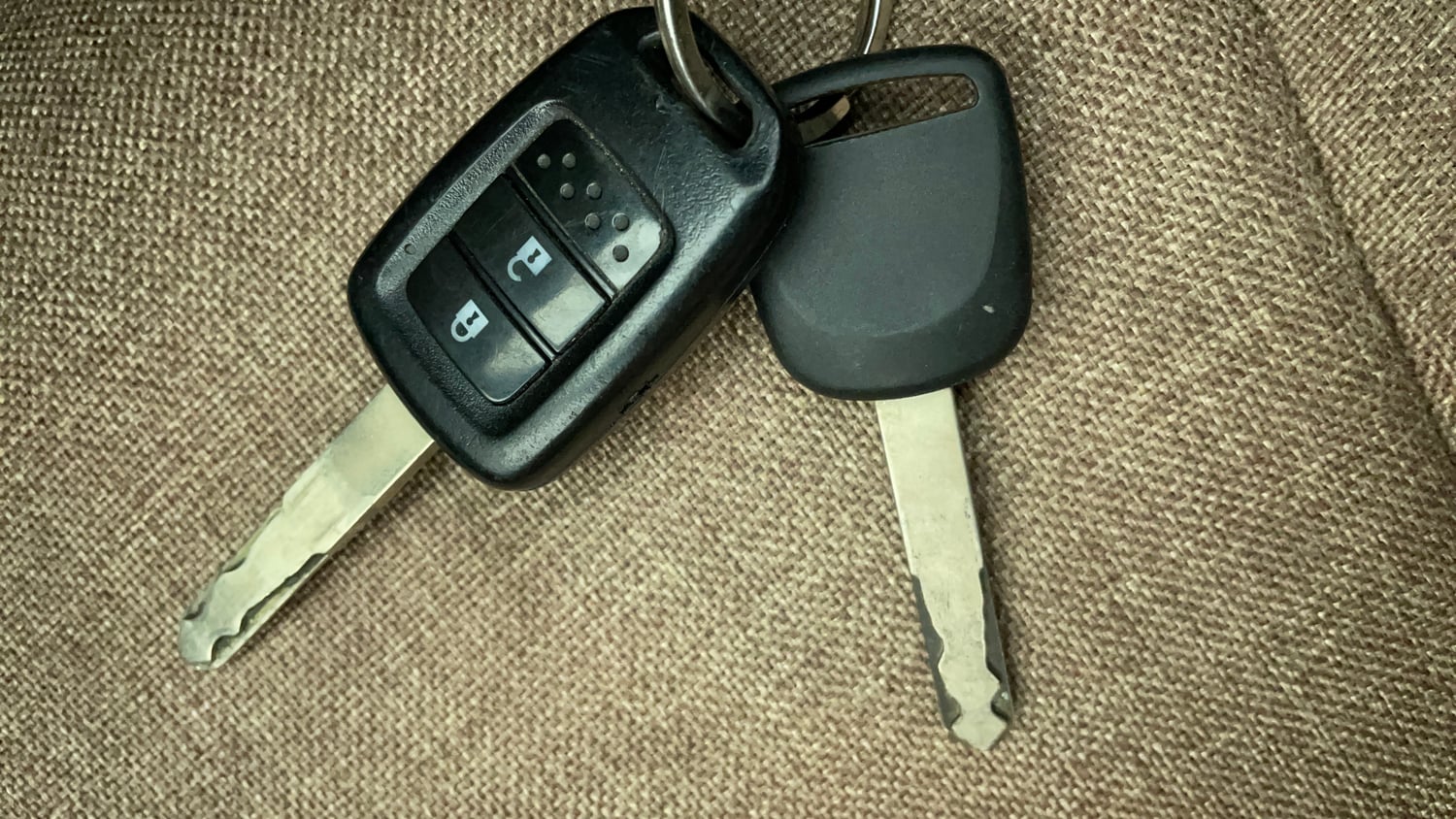 Used 2018 Honda Amaze 1.2 S MT Petrol Petrol Manual extra CAR KEY VIEW
