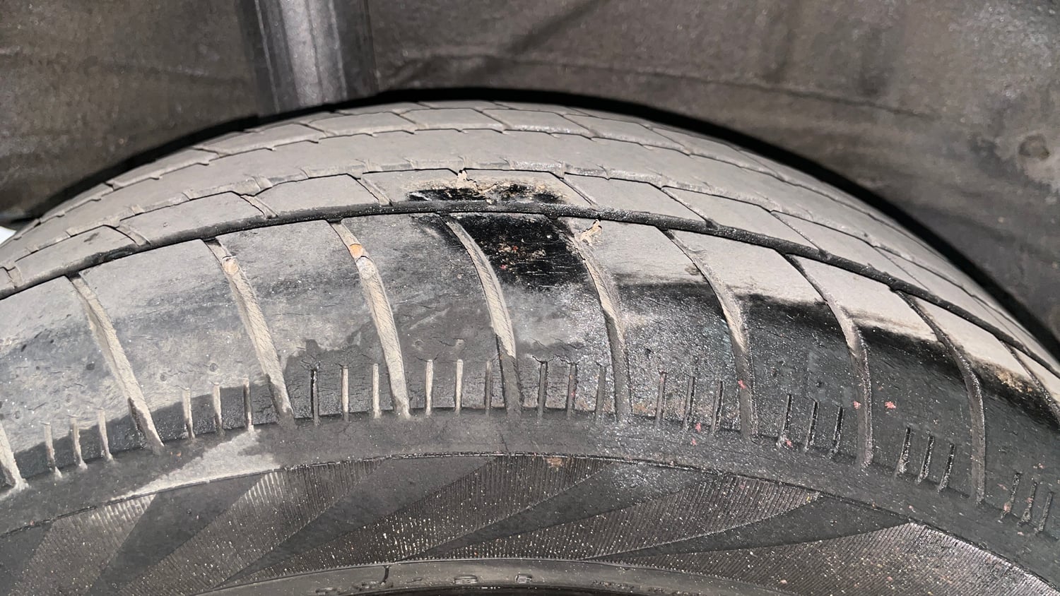 Used 2018 Honda Amaze 1.2 S CVT Petrol Petrol Automatic tyres RIGHT REAR TYRE TREAD VIEW