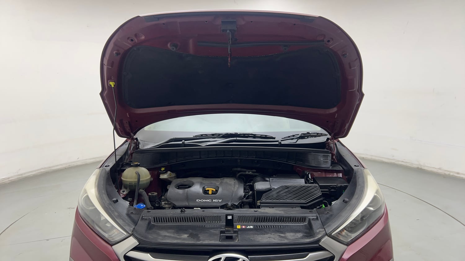 Used 2017 Hyundai Tucson 2WD MT Petrol Petrol Manual engine ENGINE & BONNET OPEN FRONT VIEW