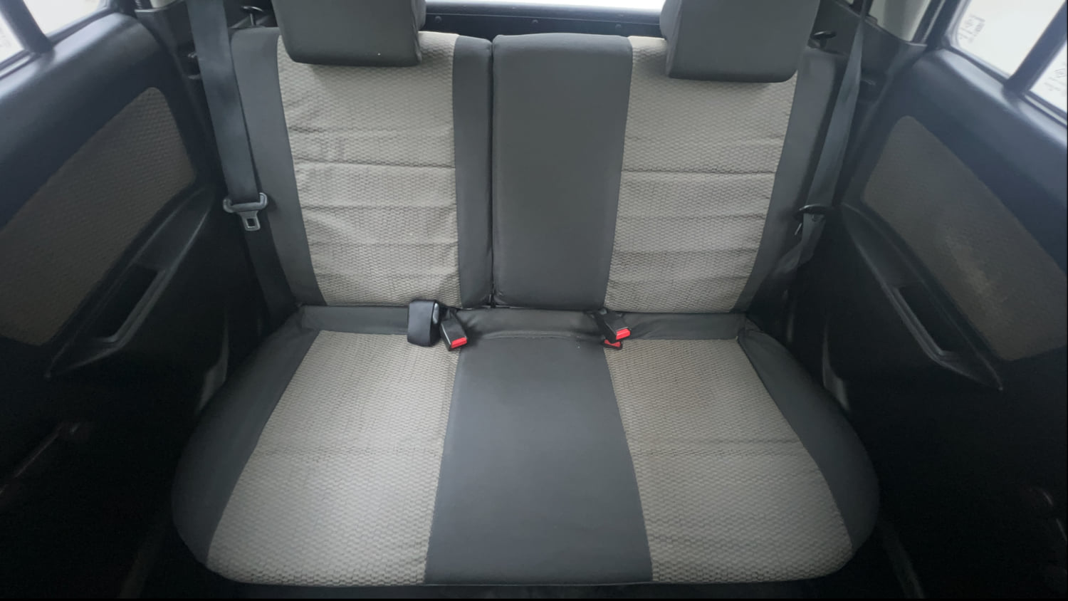 Used 2014 Maruti Suzuki Wagon R LXI Petrol Manual interior REAR SEAT CONDITION VIEW