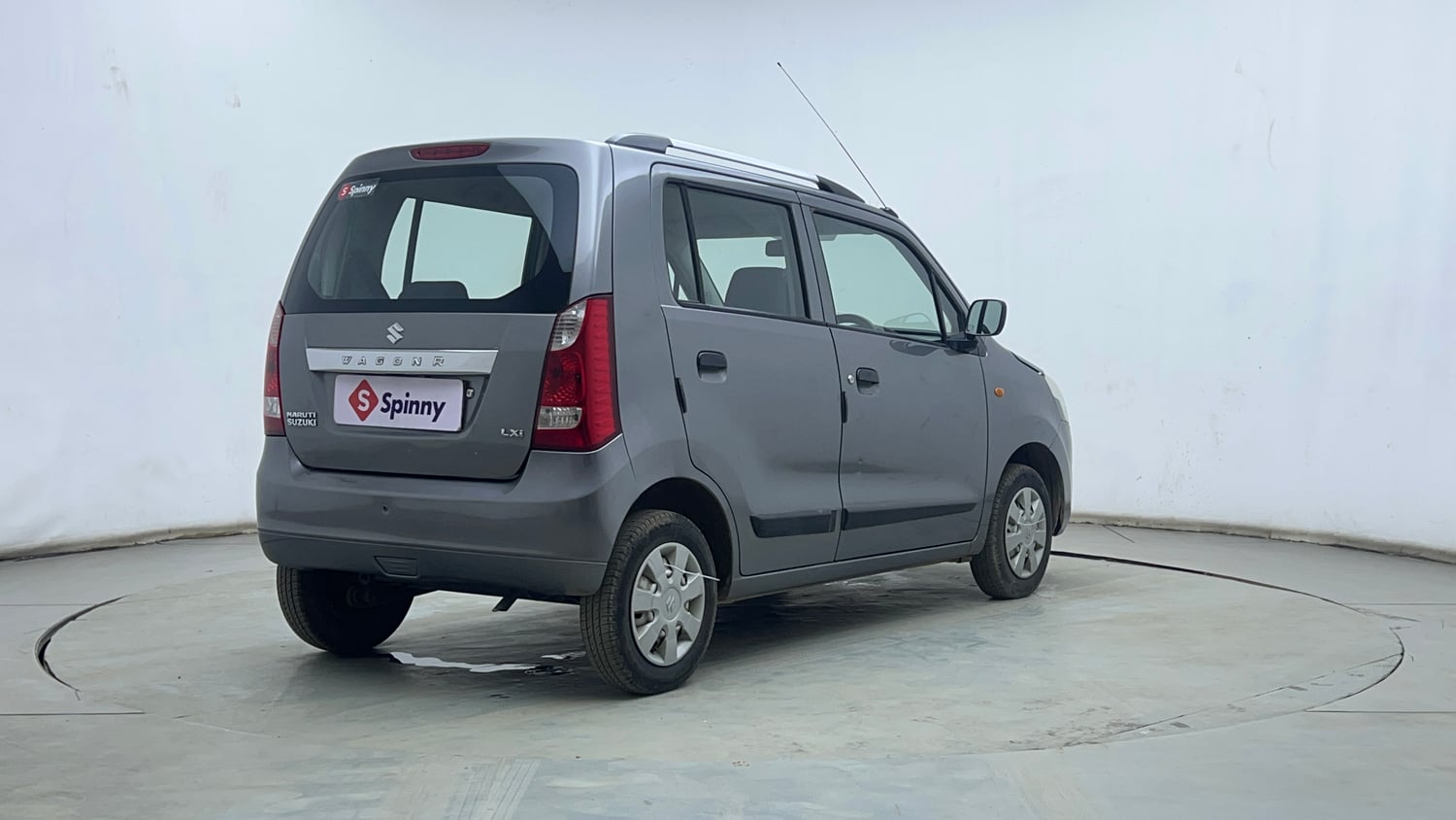 Used 2014 Maruti Suzuki Wagon R LXI Petrol Manual exterior RIGHT REAR CORNER VIEW