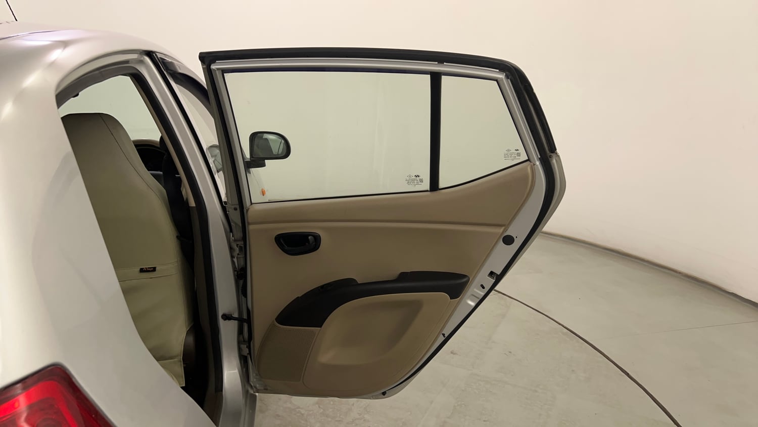 Used 2014 Hyundai i10 Magna 1.1 iRDE2 Petrol Manual interior RIGHT REAR DOOR OPEN VIEW