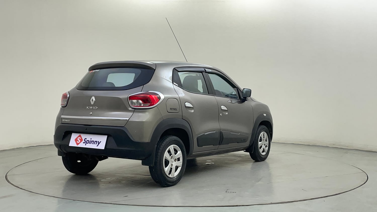 Used 2016 Renault Kwid RXL Petrol Manual exterior RIGHT REAR CORNER VIEW