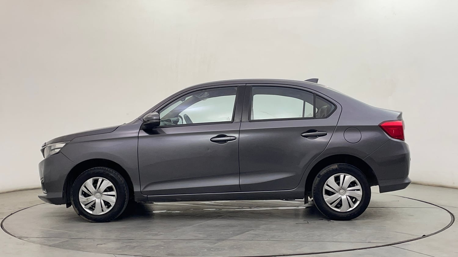 Used 2018 Honda Amaze 1.2 S CVT Petrol Petrol Automatic exterior LEFT SIDE VIEW