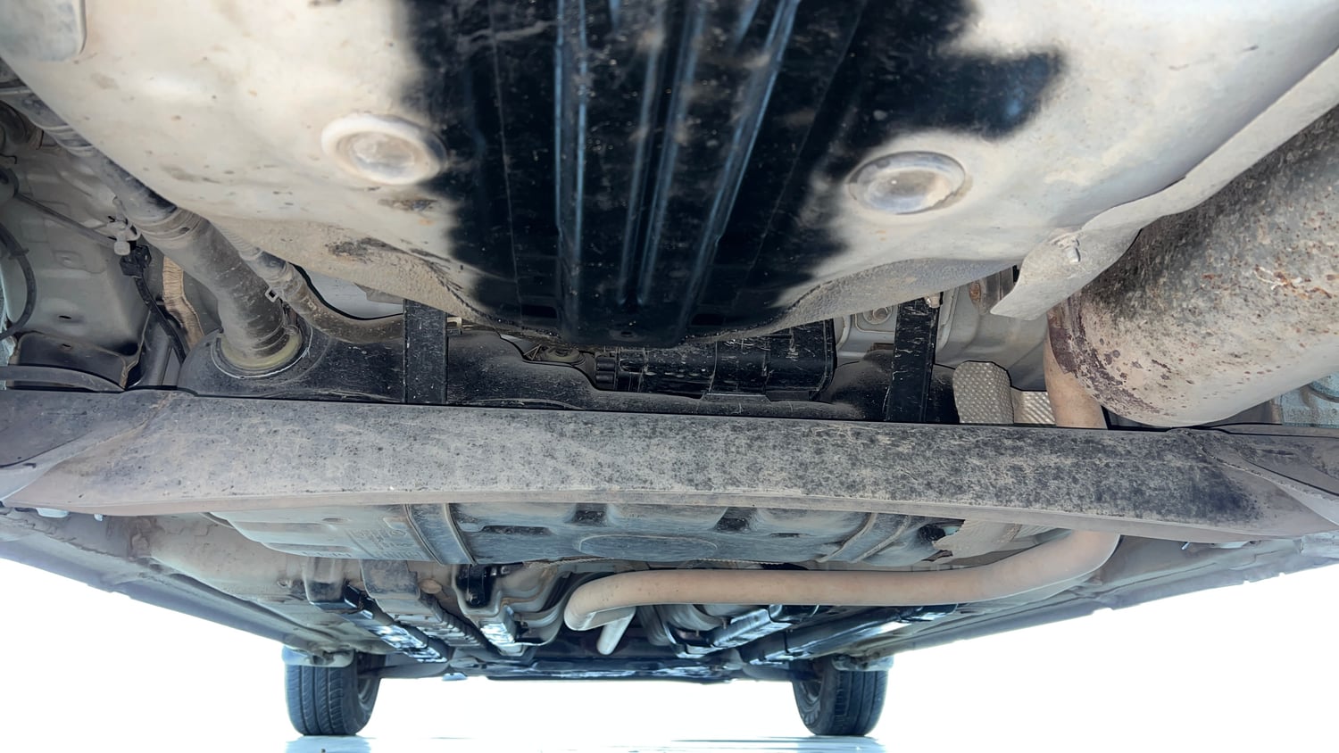 Used 2019 Hyundai Elite i20 Magna Plus 1.2 Petrol Manual extra REAR UNDERBODY VIEW (TAKEN FROM REAR)
