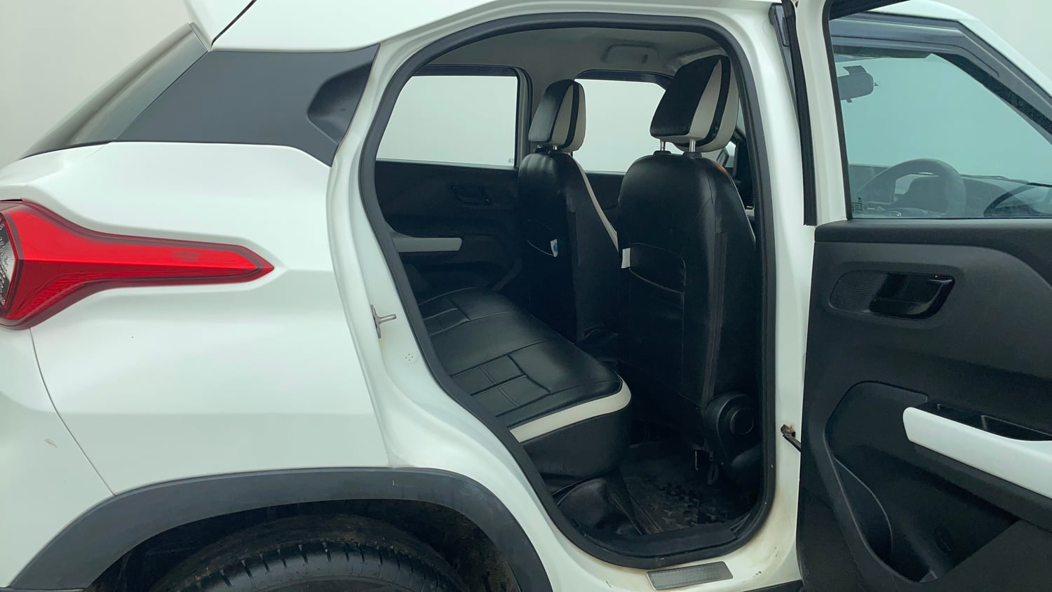 Used 2023 Tata Punch Accomplished AMT Petrol Automatic interior RIGHT SIDE REAR DOOR CABIN VIEW