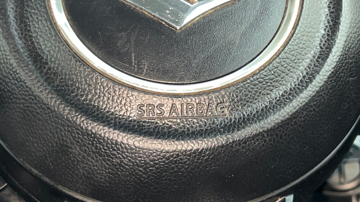 Used 2019 Maruti Suzuki Swift VXi Petrol Manual top_features Airbags