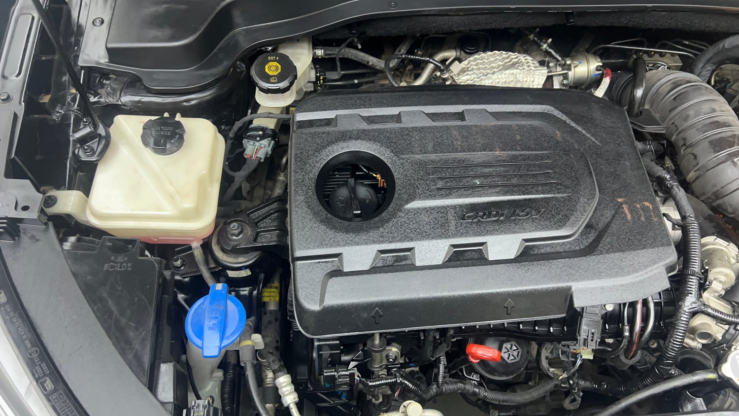 Used 2022 Kia Sonet HTX Plus 1.5 Diesel Manual engine ENGINE RIGHT SIDE VIEW