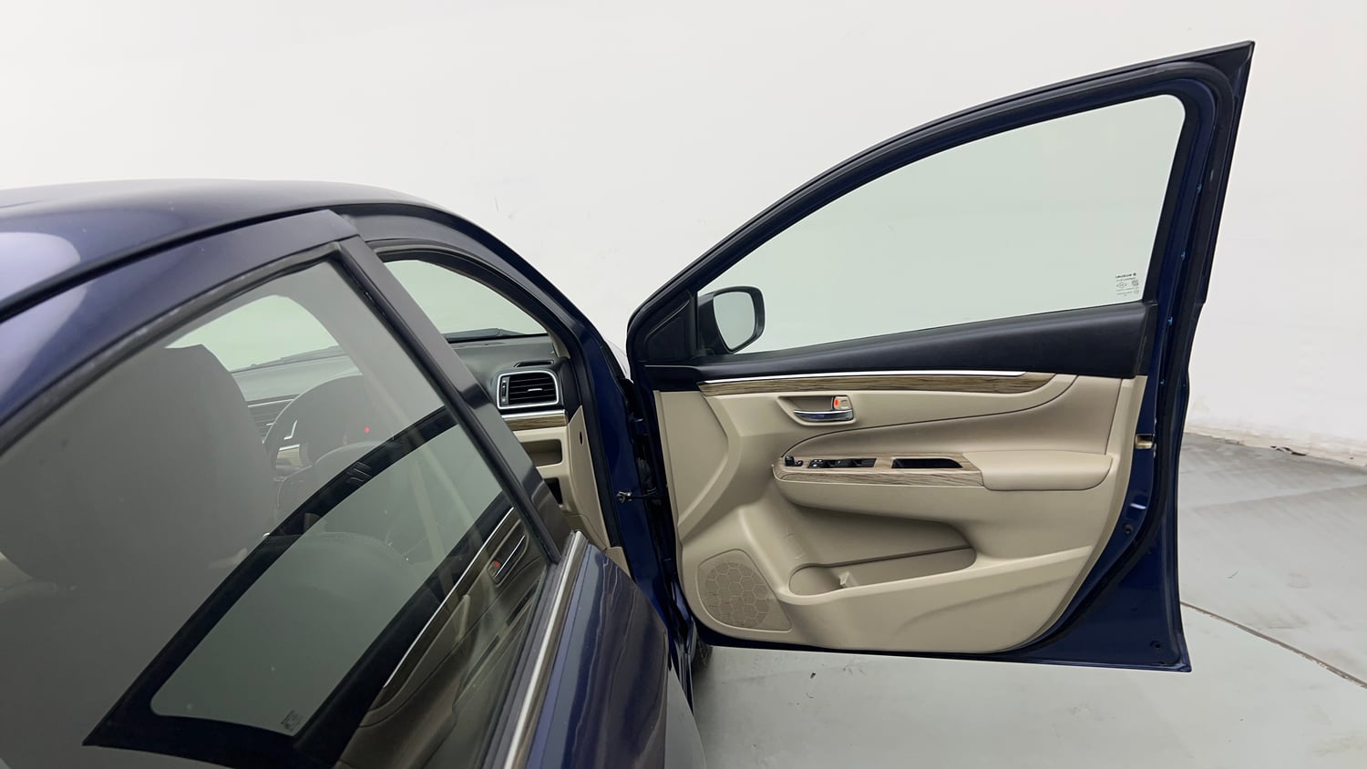 Used 2020 Maruti Suzuki Ciaz Alpha Hybrid 1.5 Petrol Manual interior RIGHT FRONT DOOR OPEN VIEW