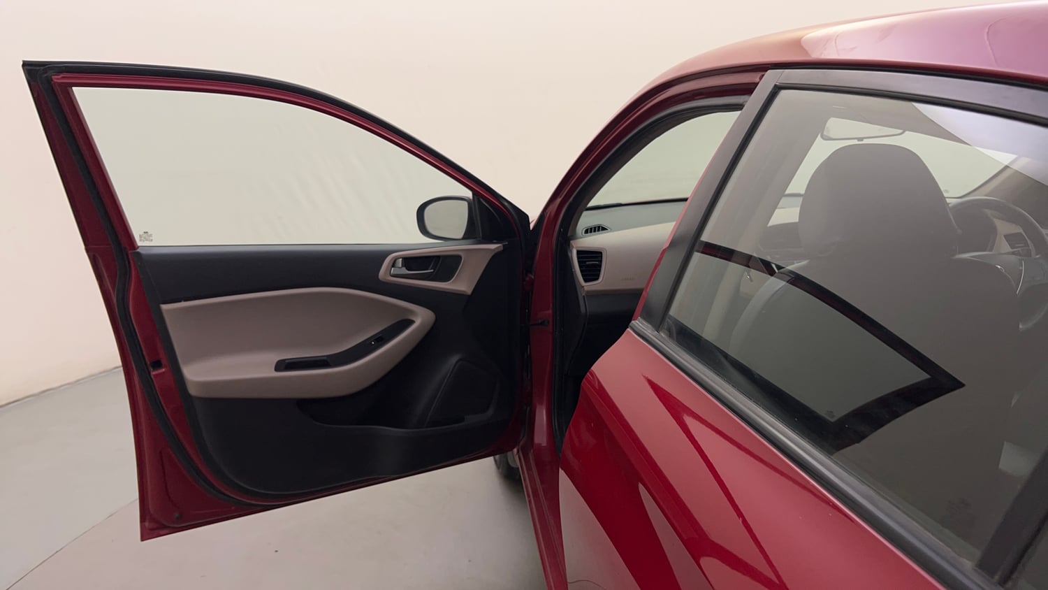 Used 2017 Hyundai Elite i20 Magna Executive 1.2 Petrol Manual interior LEFT FRONT DOOR OPEN VIEW