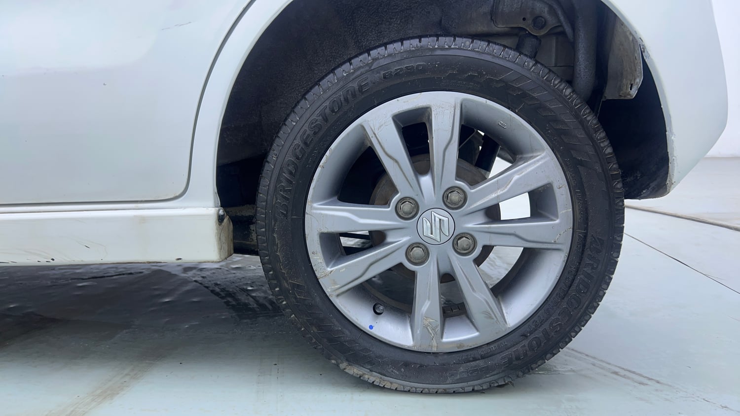 Used 2017 Maruti Suzuki Wagon R VXI+ Petrol Manual tyres LEFT REAR TYRE RIM VIEW