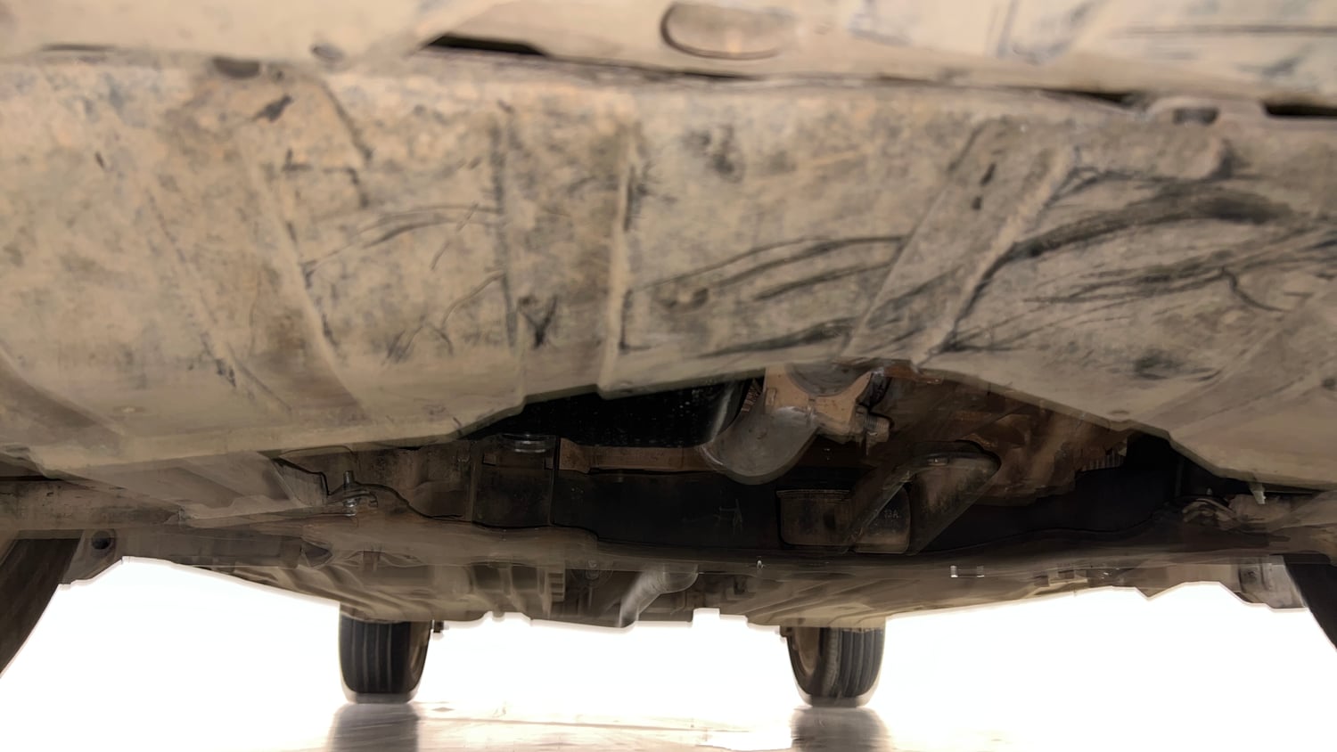 Used 2016 Maruti Suzuki S-Cross Zeta 1.3 Diesel Manual extra FRONT LEFT UNDERBODY VIEW
