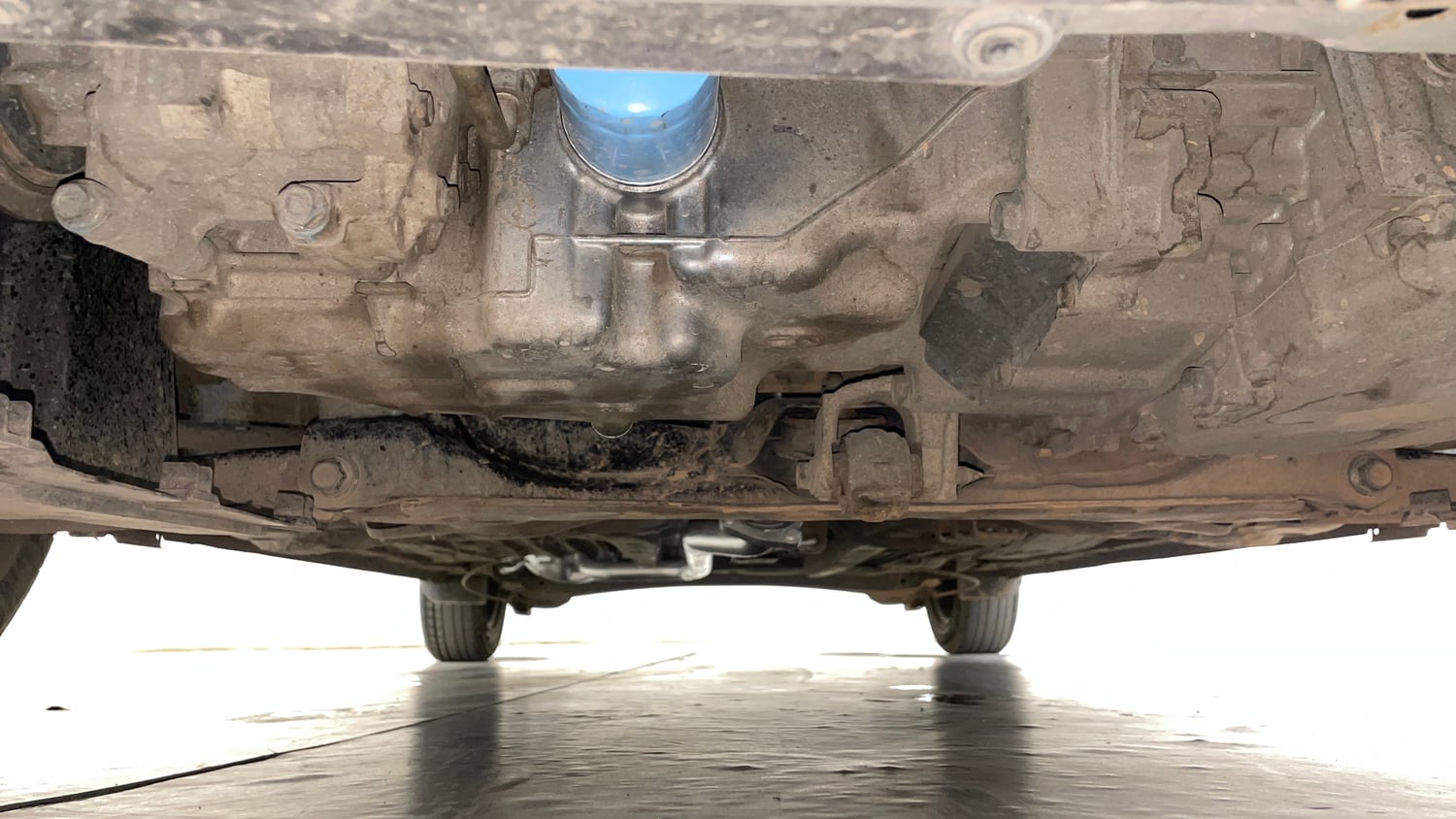 Used 2018 Honda Amaze 1.2 S CVT Petrol Petrol Automatic extra FRONT LEFT UNDERBODY VIEW