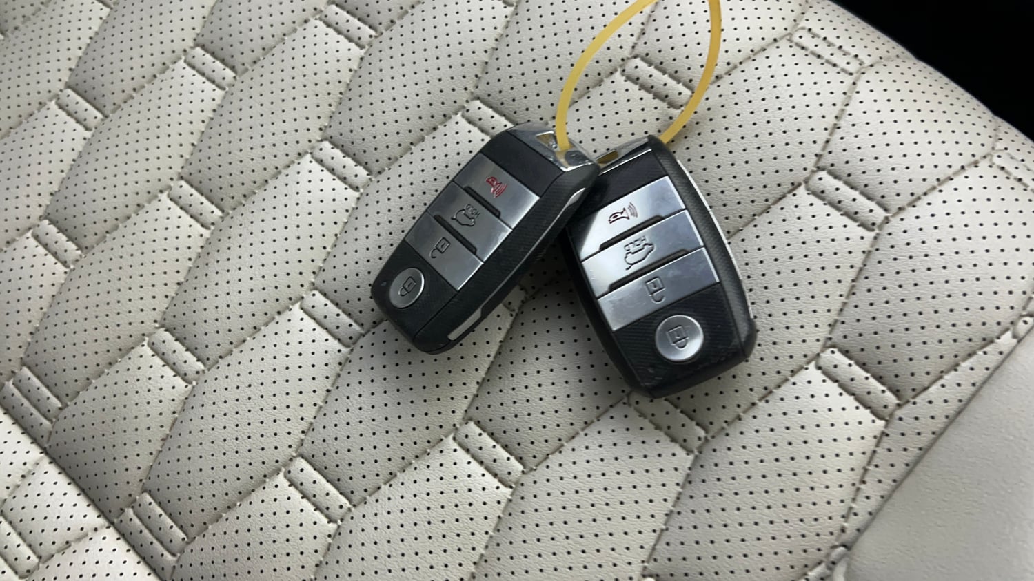 Used 2020 kia Seltos HTX IVT 1.5 Petrol Automatic extra CAR KEY VIEW