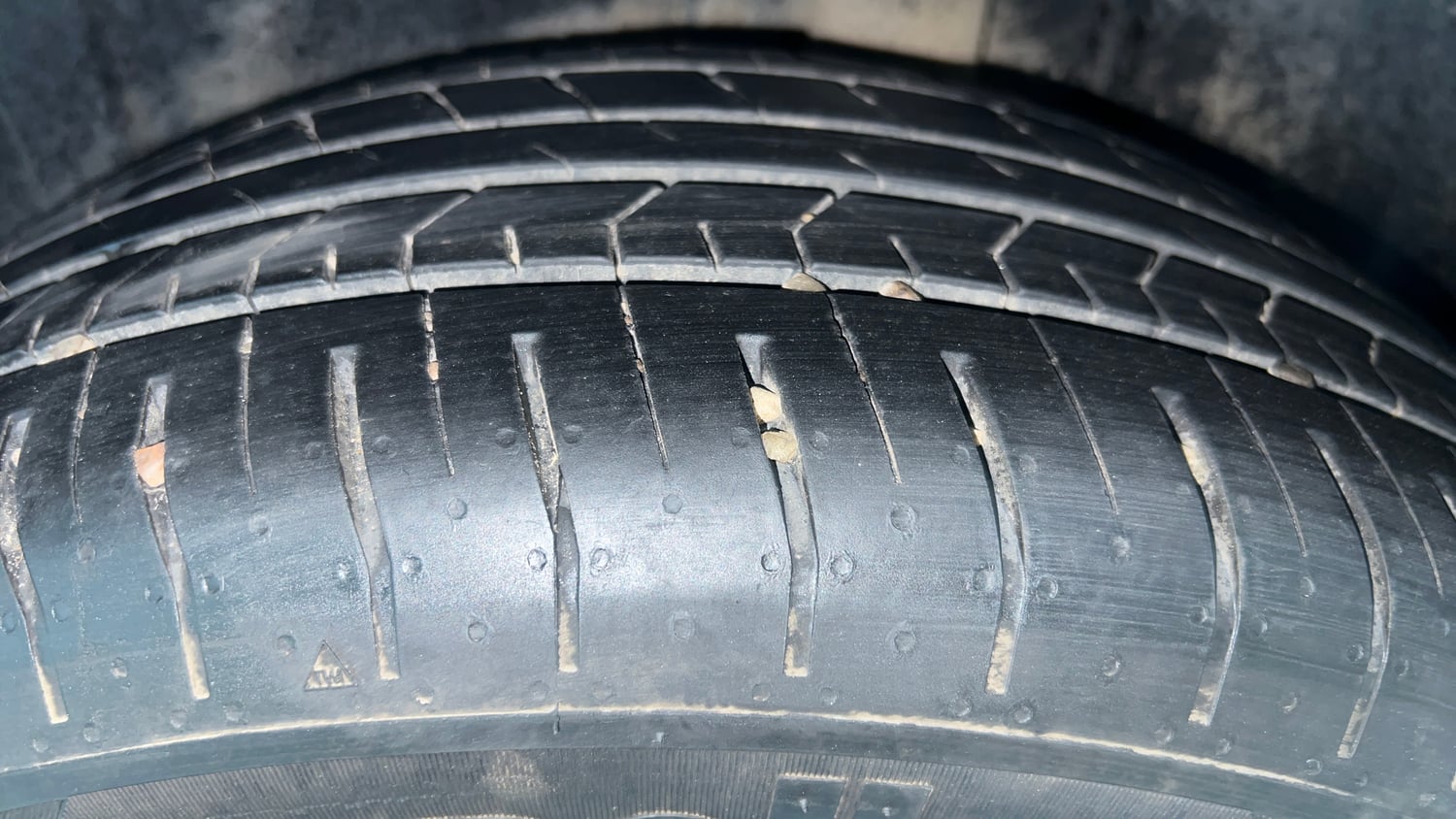 Used 2022 Skoda Slavia Style 1.5L TSI DSG Petrol Automatic tyres LEFT REAR TYRE TREAD VIEW