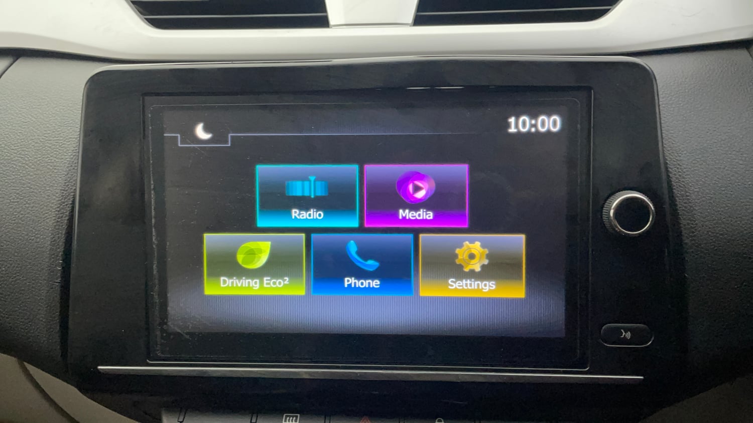 Used 2019 Renault Triber RXZ Petrol Manual top_features Integrated (in-dash) music system