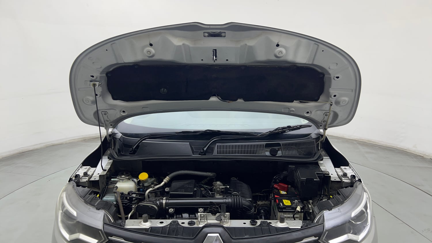 Used 2021 Renault Triber RXZ EASY-R AMT Petrol Automatic engine ENGINE & BONNET OPEN FRONT VIEW