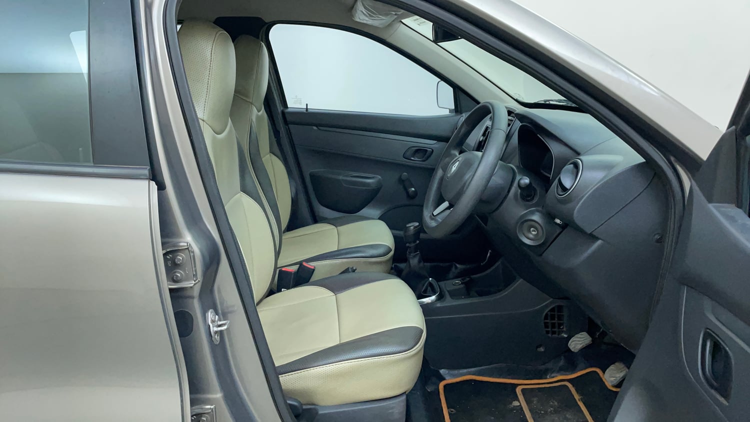Used 2016 Renault Kwid RXL Petrol Manual interior RIGHT SIDE FRONT DOOR CABIN VIEW
