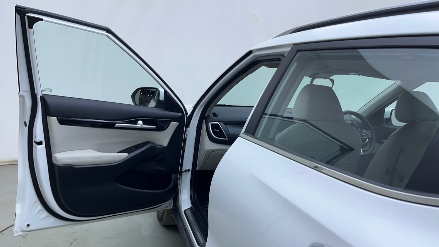Used 2024 Kia Seltos HTX 1.5 Petrol MT Petrol Manual interior LEFT FRONT DOOR OPEN VIEW