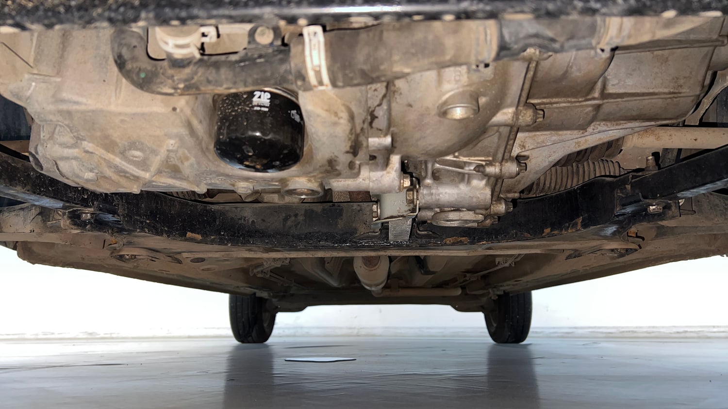 Used 2021 Renault Triber RXZ EASY-R AMT Petrol Automatic extra FRONT LEFT UNDERBODY VIEW