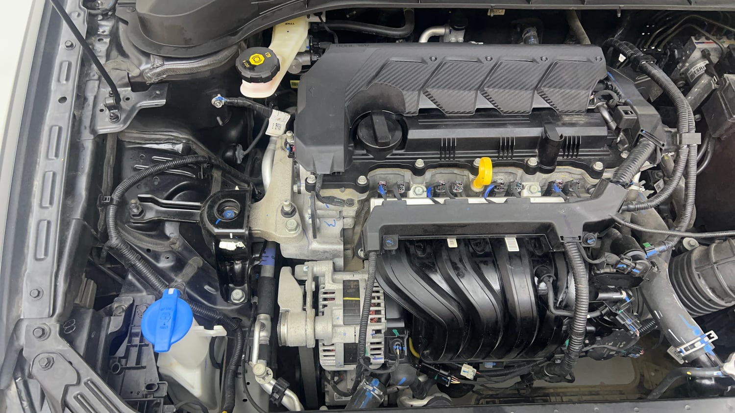 Used 2024 Hyundai Verna SX 1.5 Petrol MT Petrol Manual engine ENGINE RIGHT SIDE VIEW