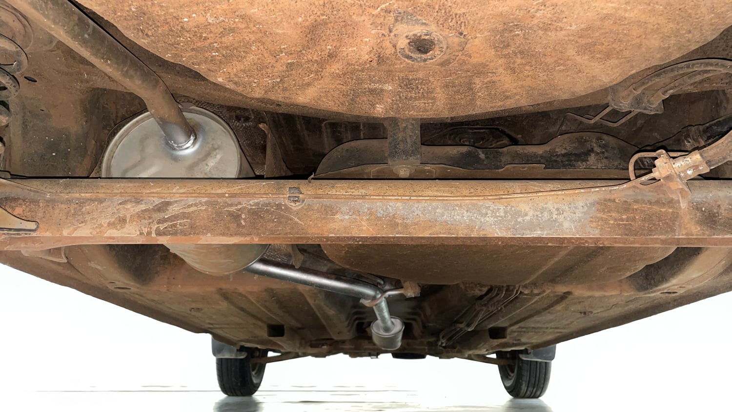 Used 2016 Renault Kwid RXL Petrol Manual extra REAR UNDERBODY VIEW (TAKEN FROM REAR)