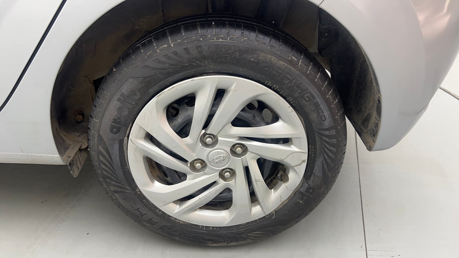 Used 2022 Hyundai Grand i10 Nios Magna 1.2 Kappa VTVT Petrol Manual tyres LEFT REAR TYRE RIM VIEW