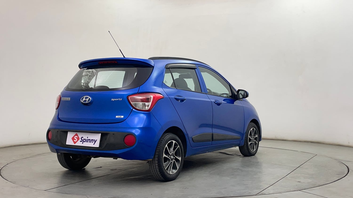 Used 2019 Hyundai Grand i10 Sportz AT 1.2 Kappa VTVT Petrol Automatic exterior RIGHT REAR CORNER VIEW