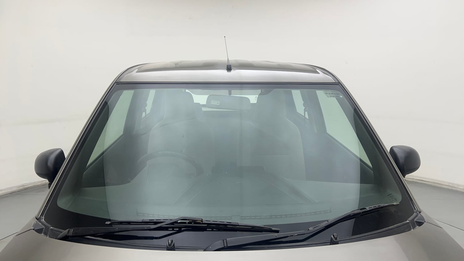 Used 2022 Maruti Suzuki Wagon R LXI 1.0 Petrol Manual exterior FRONT WINDSHIELD VIEW
