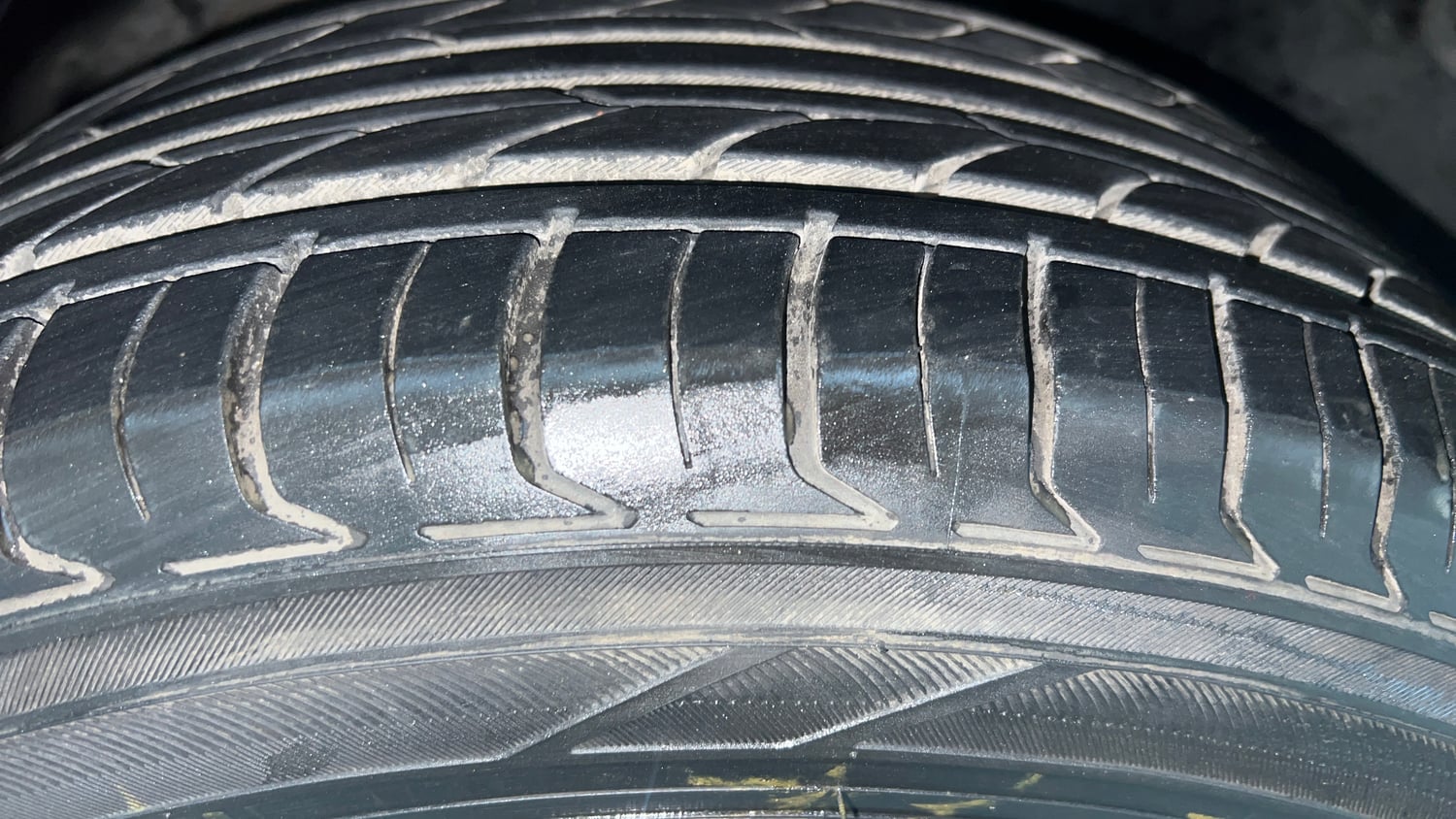 Used 2017 Hyundai Tucson 2WD MT Petrol Petrol Manual tyres RIGHT FRONT TYRE TREAD VIEW