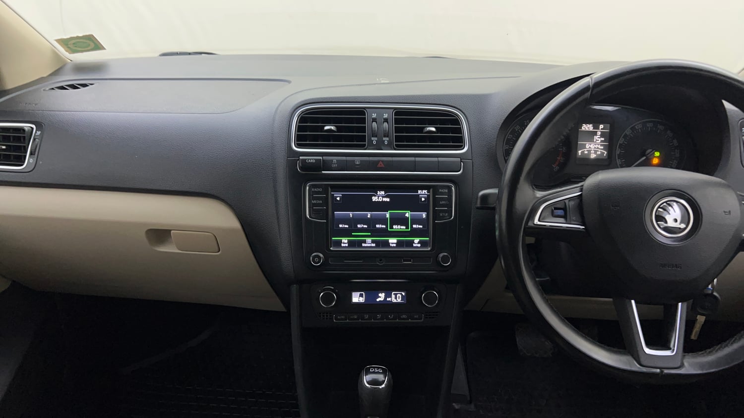 Used 2019 Skoda Rapid Ambition 1.5 TDI AT Diesel Automatic interior MUSIC SYSTEM & AC CONTROL VIEW