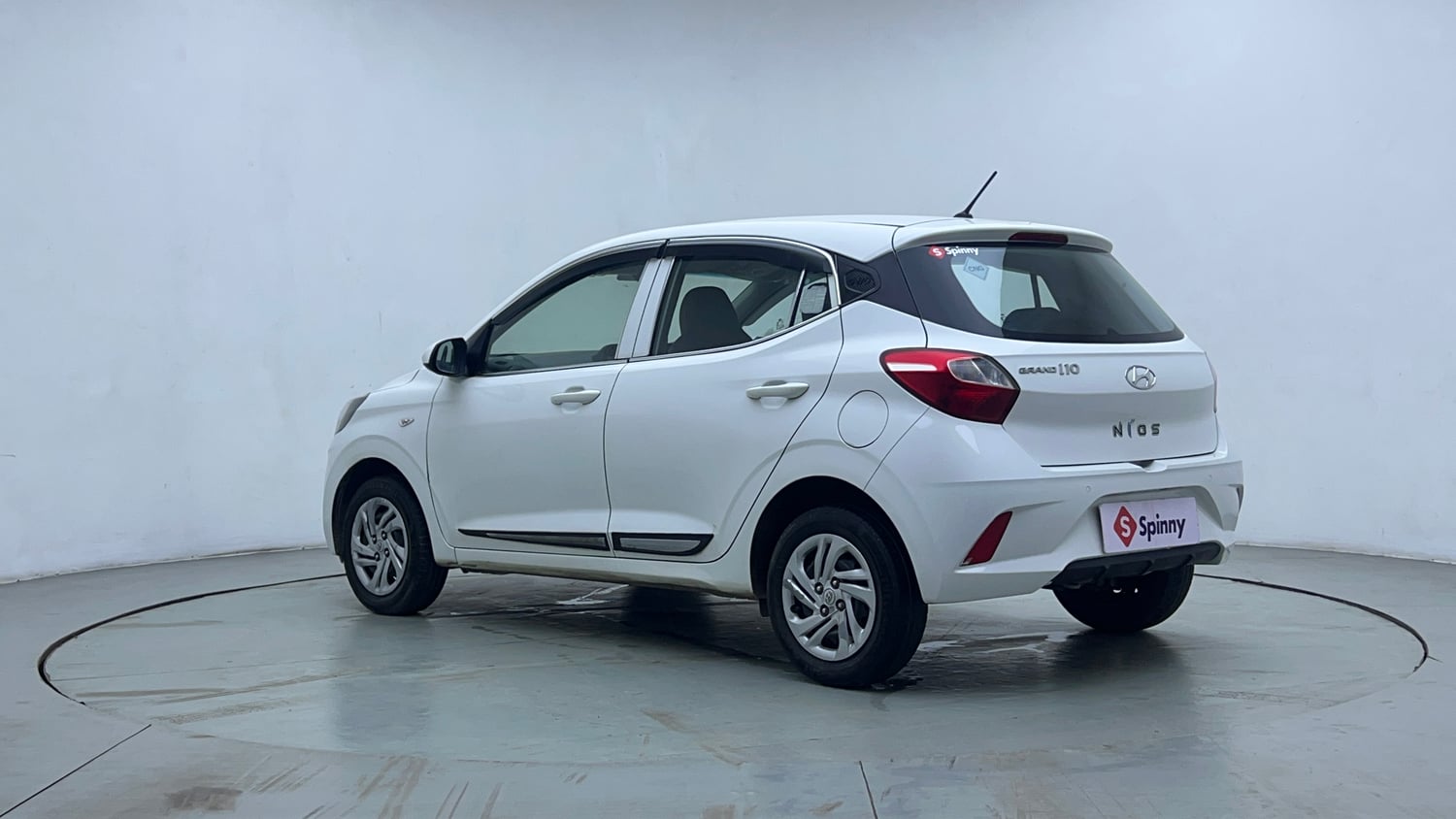Used 2022 Hyundai Grand i10 Nios Magna 1.2 Kappa VTVT CNG Cng Manual exterior LEFT REAR CORNER VIEW