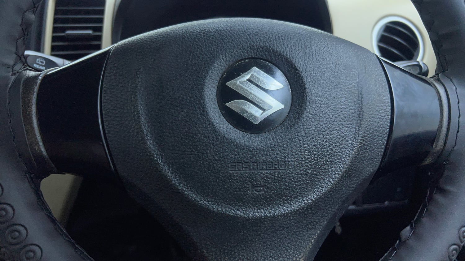 Used 2017 Maruti Suzuki Wagon R VXI+ Petrol Manual top_features Airbags