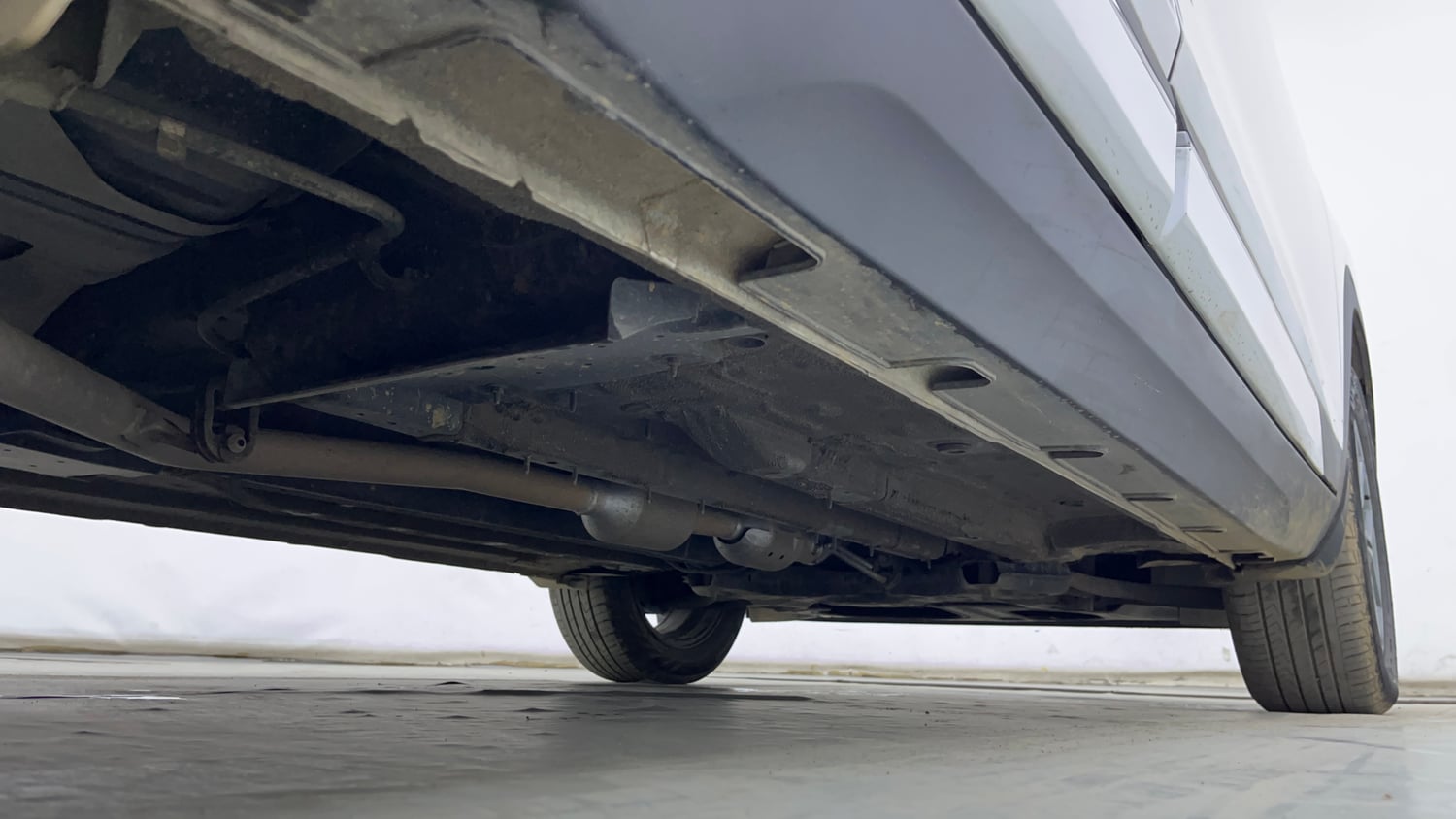 Used 2024 Kia Seltos HTX 1.5 Petrol MT Petrol Manual extra REAR RIGHT UNDERBODY VIEW