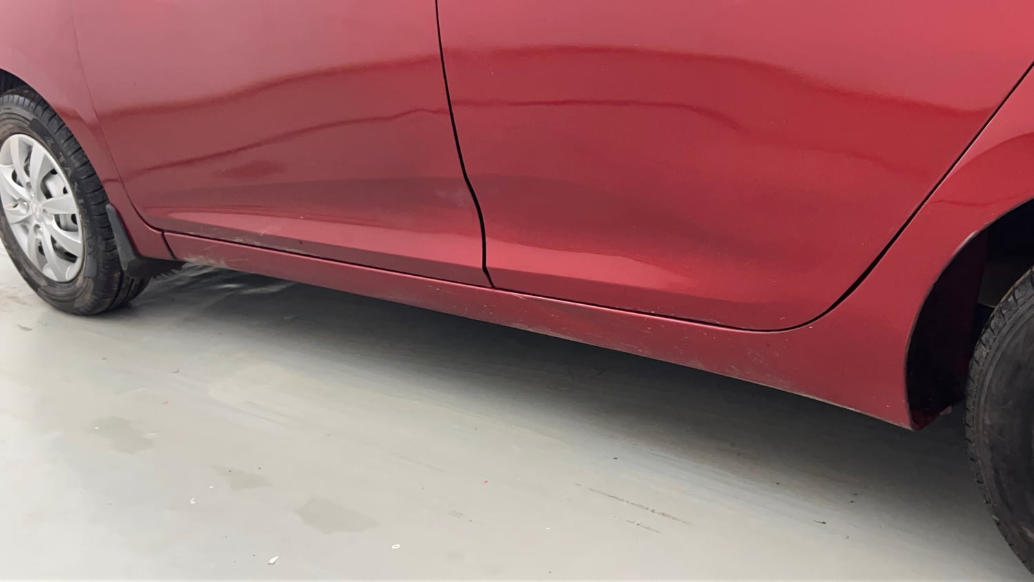 Used 2013 Hyundai Eon D-Lite + Petrol Manual dents MINOR DENT