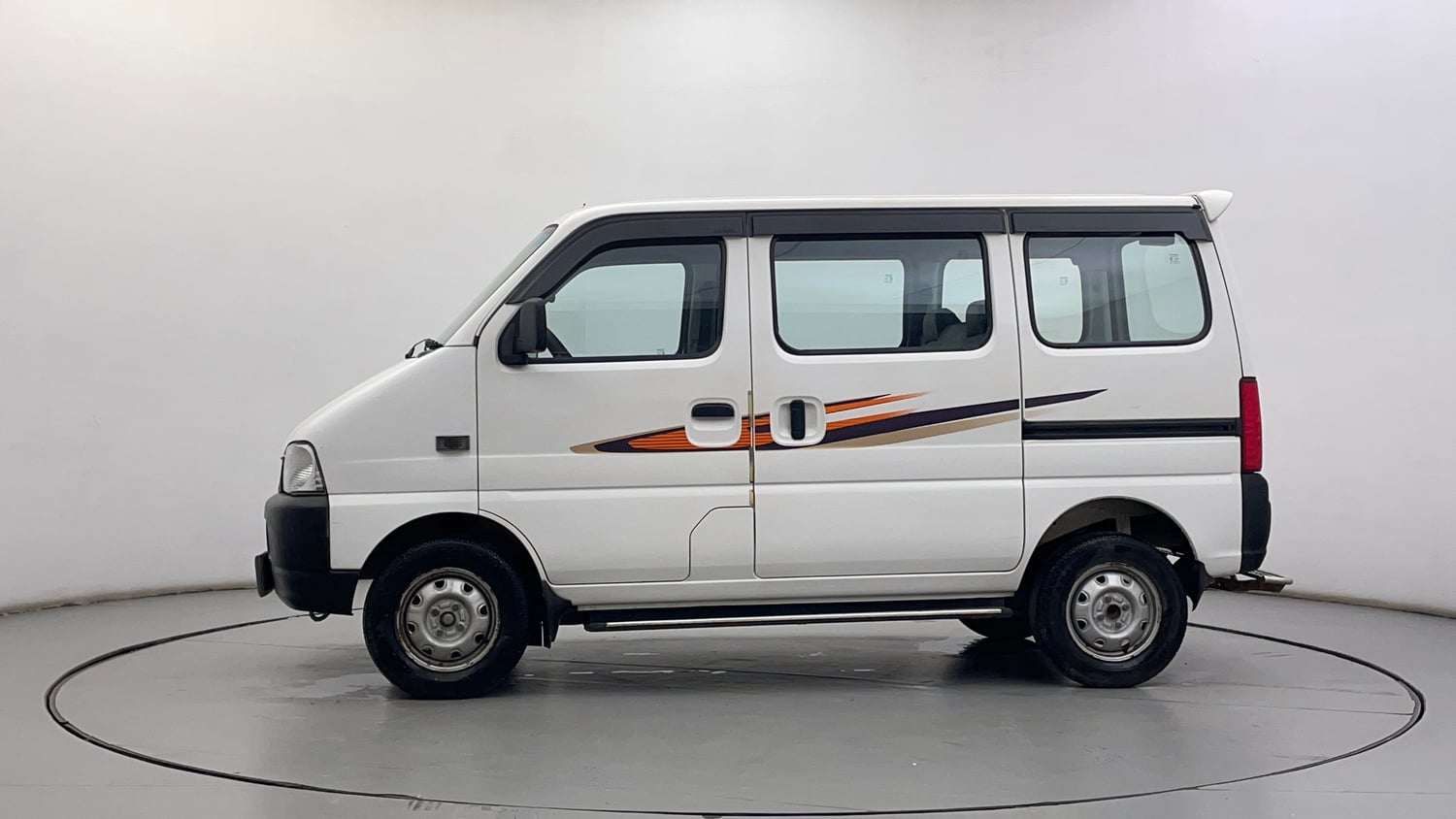 Used 2021 Maruti Suzuki Eeco 5 STR WITH A/C+HTR Petrol Manual exterior LEFT SIDE VIEW