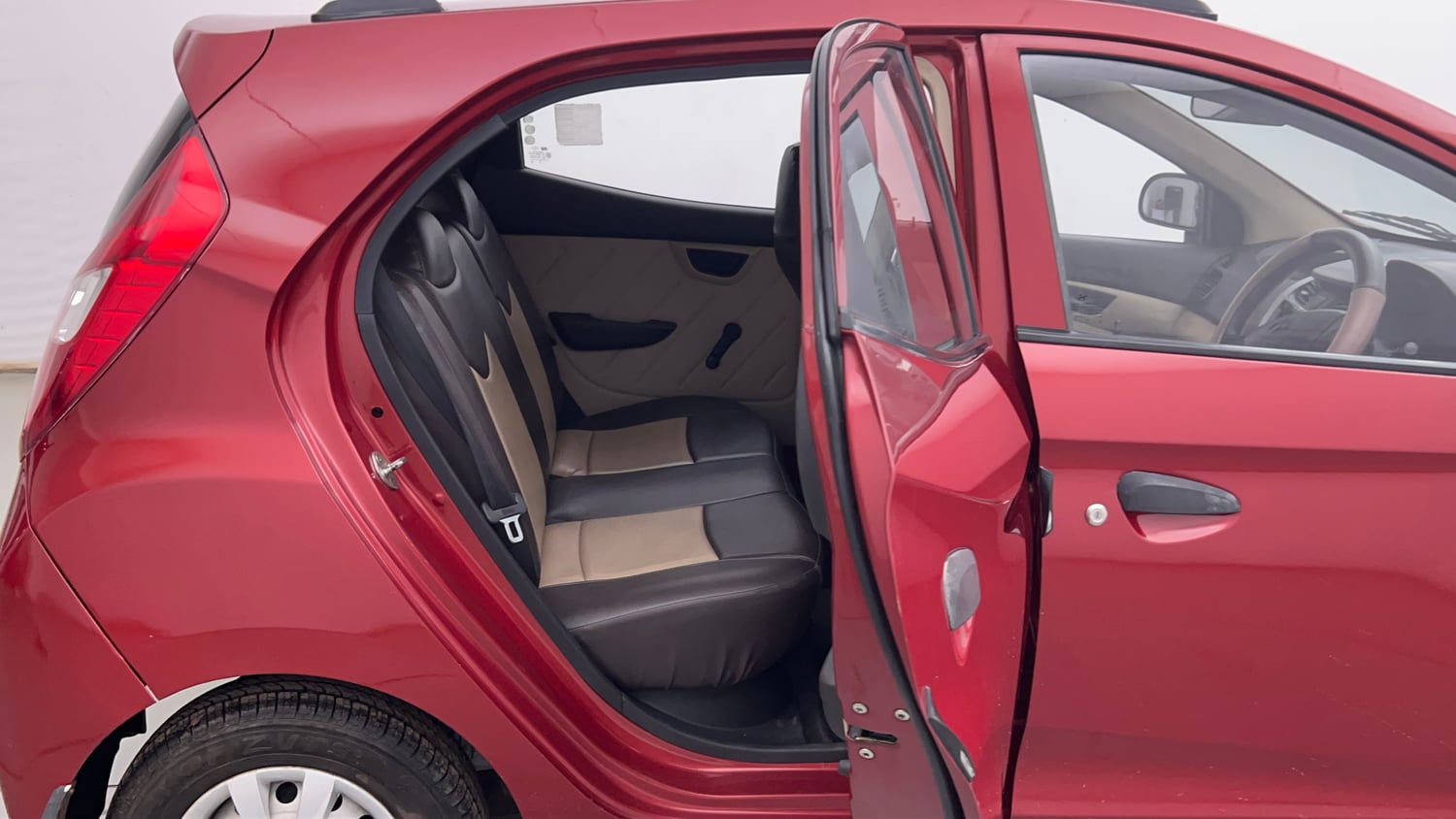 Used 2013 Hyundai Eon D-Lite + Petrol Manual interior RIGHT SIDE REAR DOOR CABIN VIEW