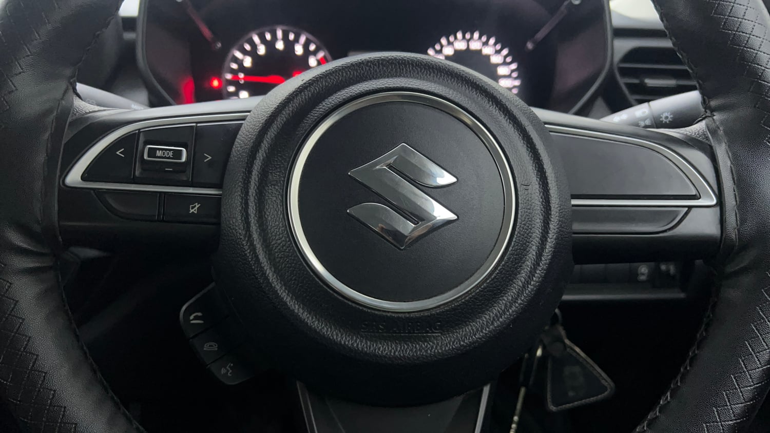 Used 2025 Maruti Suzuki Swift VXi Petrol Manual top_features Airbags