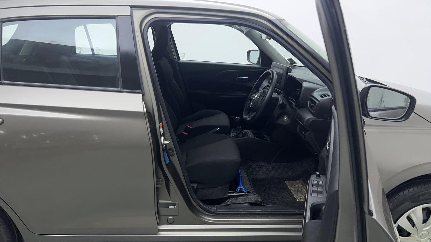 Used 2025 Maruti Suzuki Swift VXi Petrol Manual interior RIGHT SIDE FRONT DOOR CABIN VIEW