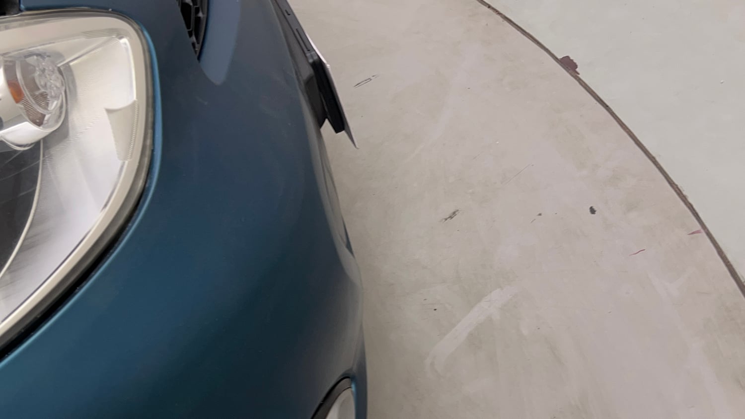 Used 2016 Nissan Micra XV CVT Petrol Automatic dents MINOR SCRATCH