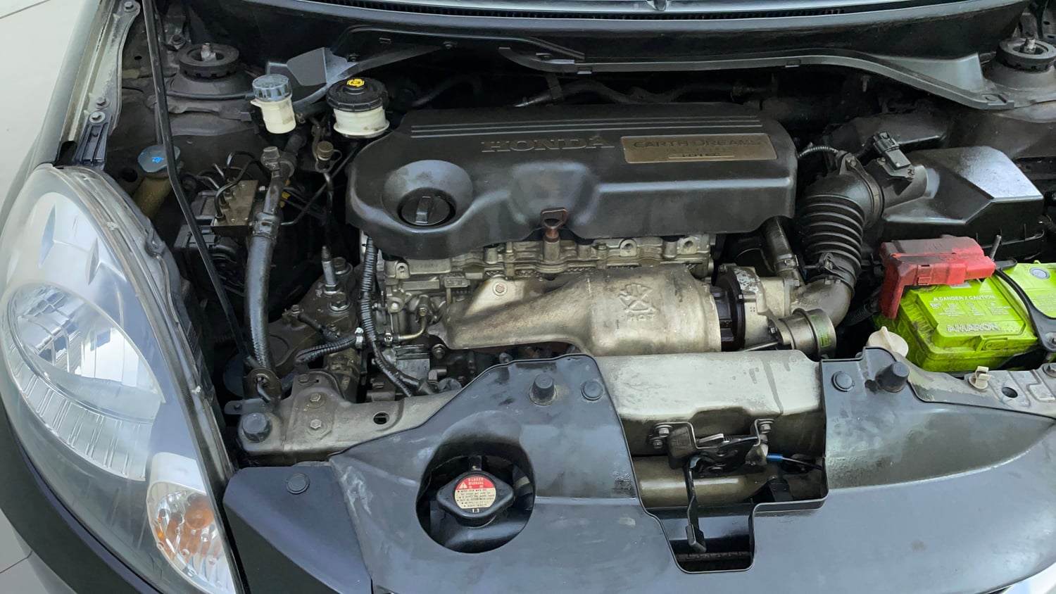 Used 2014 Honda Amaze 1.5 S i-DTEC Diesel Manual engine ENGINE RIGHT SIDE VIEW