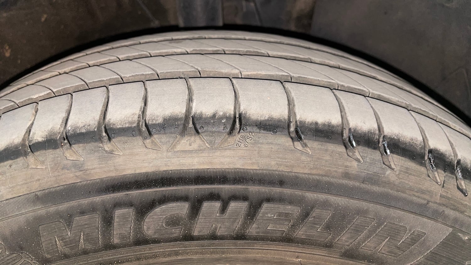 Used 2022 Hyundai Venue SX 1.0 Turbo Petrol Manual tyres RIGHT FRONT TYRE TREAD VIEW