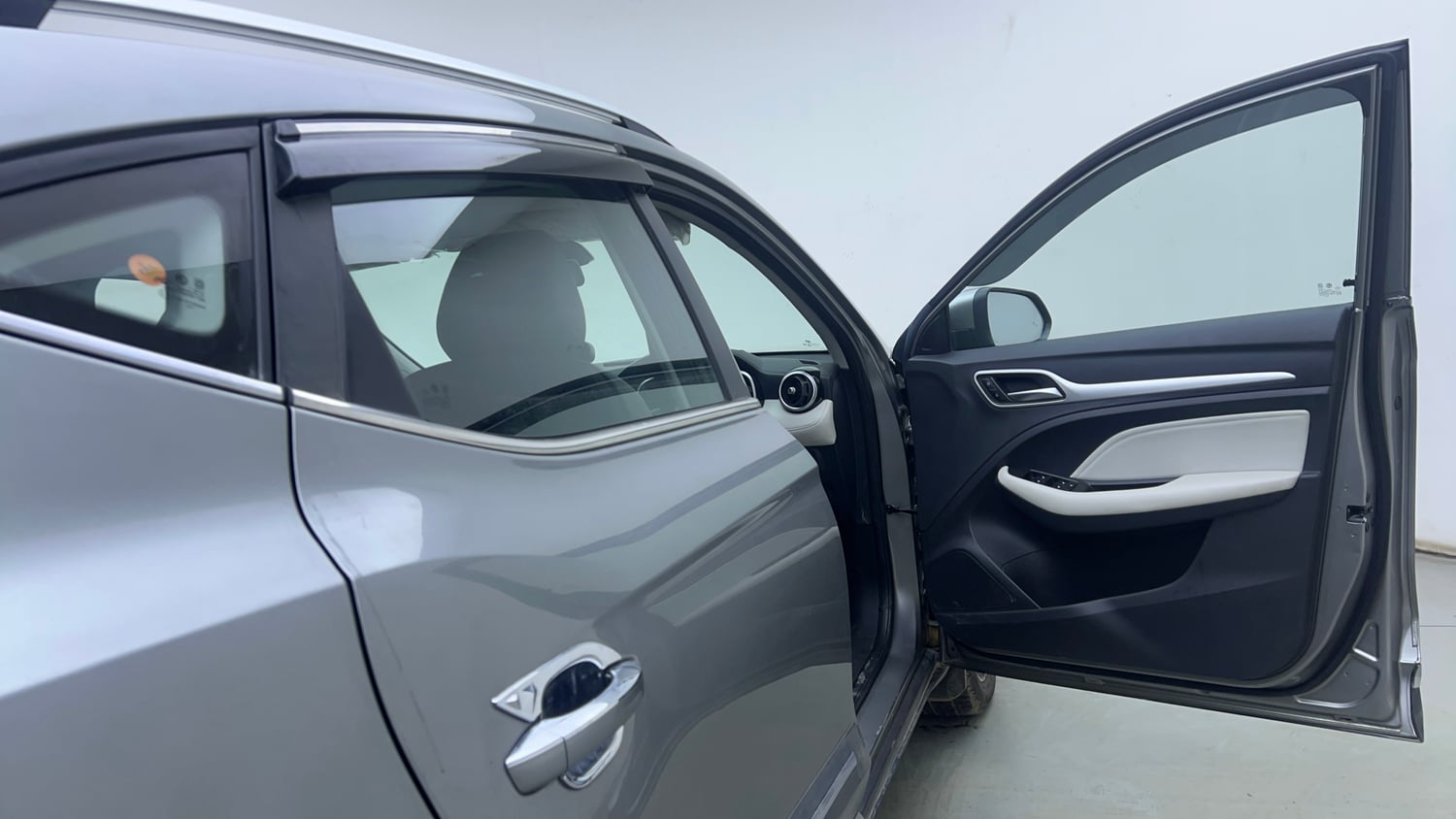 Used 2023 MG Motors Astor Sharp 1.5 CVT Old Generation Petrol Automatic interior RIGHT FRONT DOOR OPEN VIEW