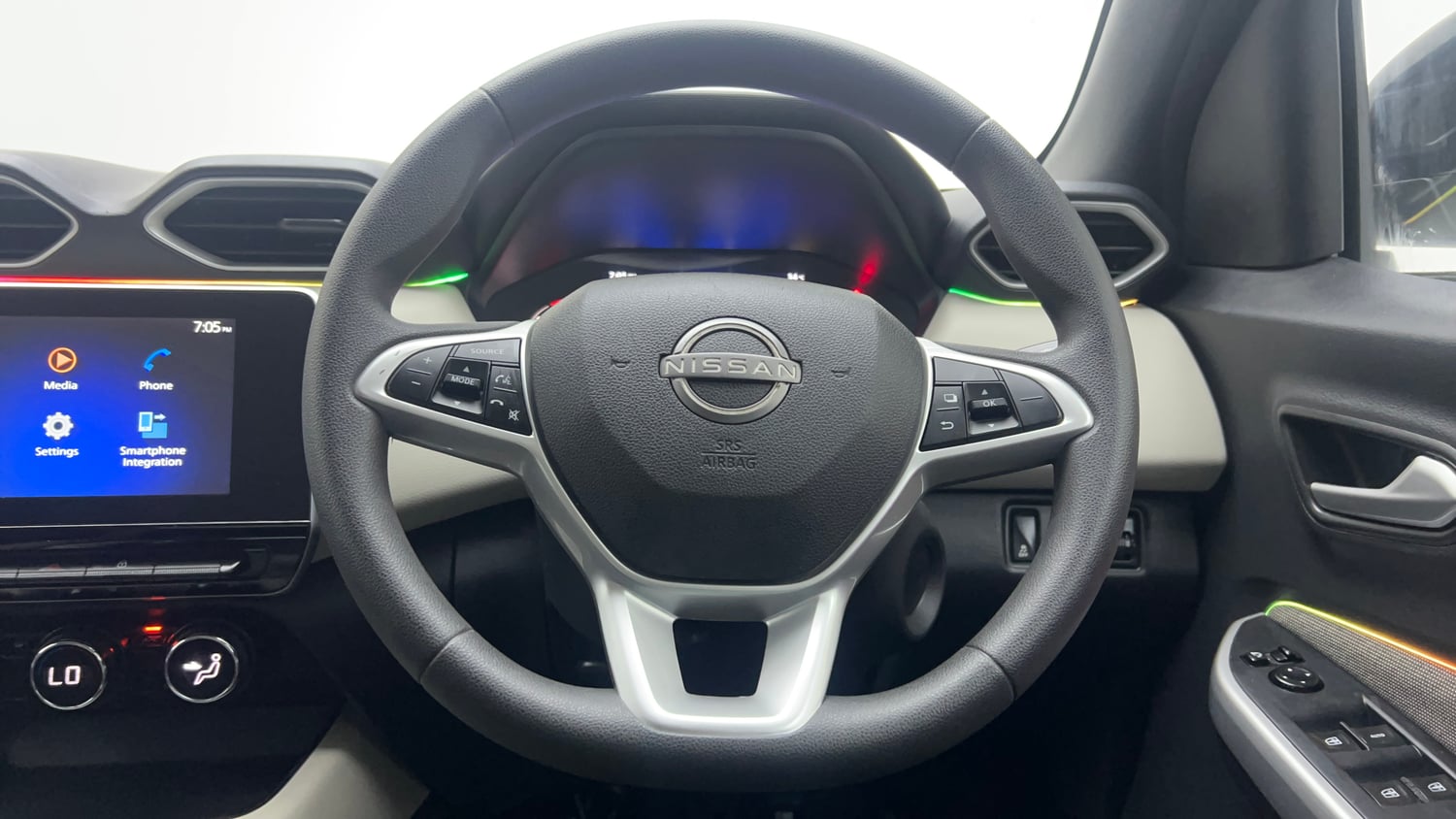 Used 2022 Nissan Magnite XV Turbo Petrol Manual interior STEERING VIEW