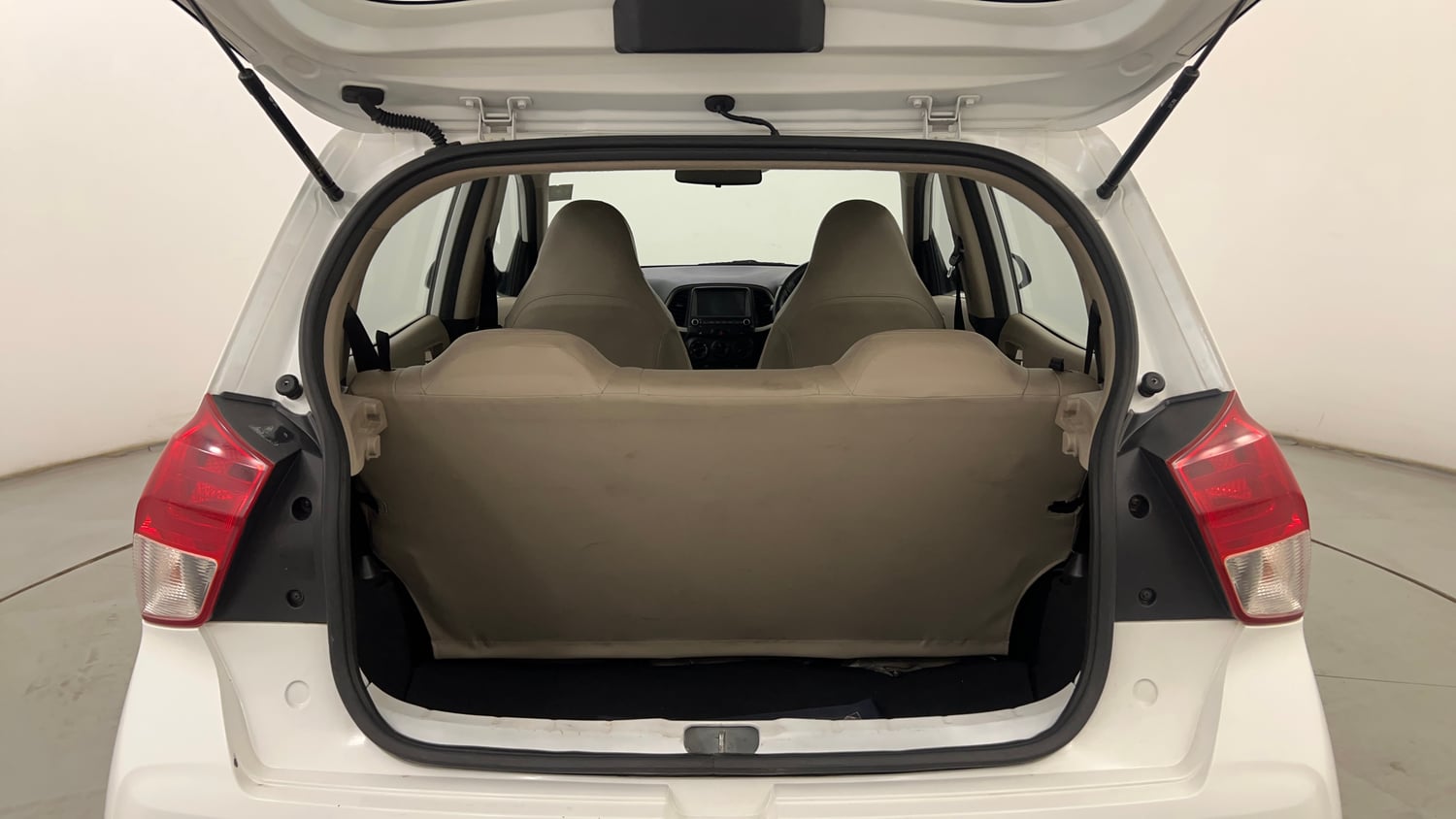 Used 2018 Hyundai Santro Asta Petrol Manual interior DICKY INSIDE VIEW