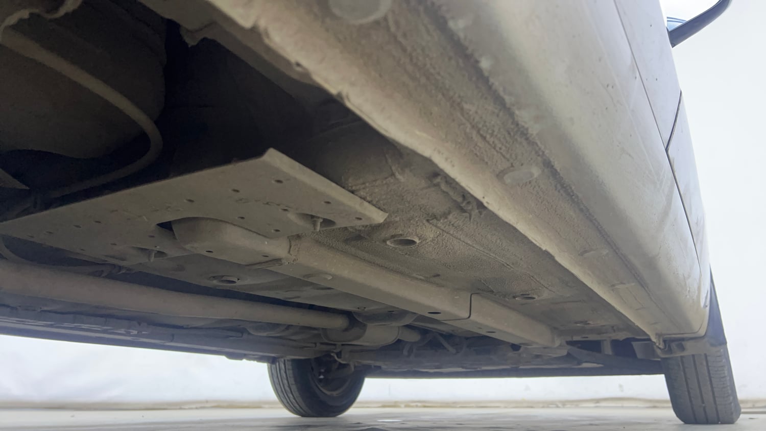 Used 2019 Hyundai Santro Sportz AMT Petrol Automatic extra REAR RIGHT UNDERBODY VIEW