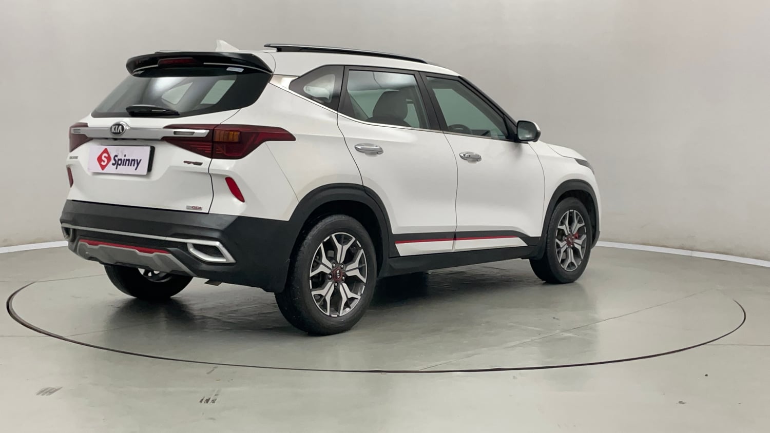 Used 2019 Kia Seltos GTX Plus 1.4 Petrol Manual exterior RIGHT REAR CORNER VIEW